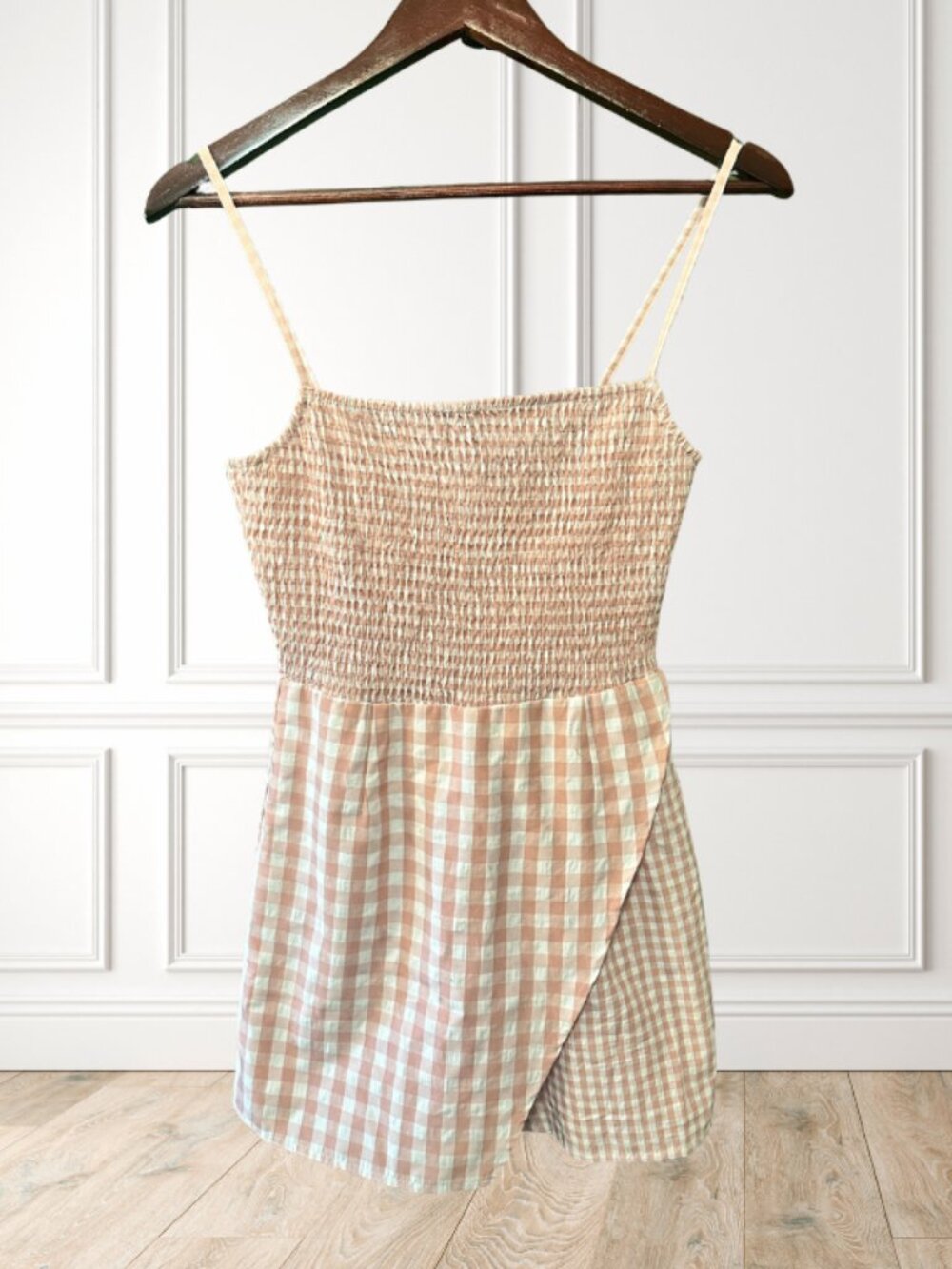 Superdown Gingham Smocked Romper Large Cottagecore Pink Cream